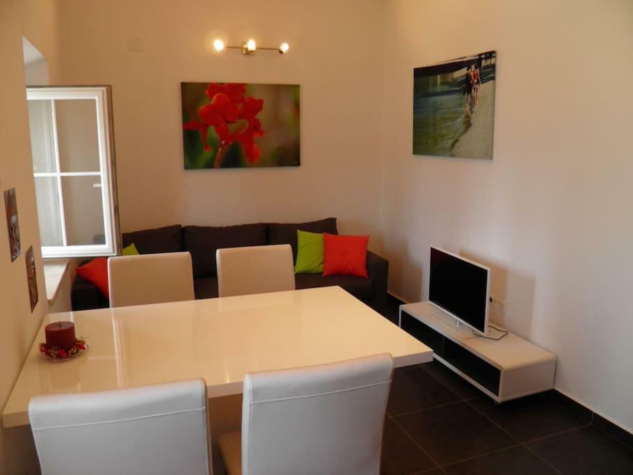 Donje Celo Romantic Apartment מראה חיצוני תמונה